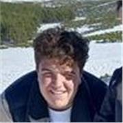 Prefesor de apoyo especialista en historia tanto moderna como antigua y con conocimientos en : economía , lengua y matemáticas